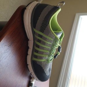 Apex size 10.5 diabetic tennis shoe